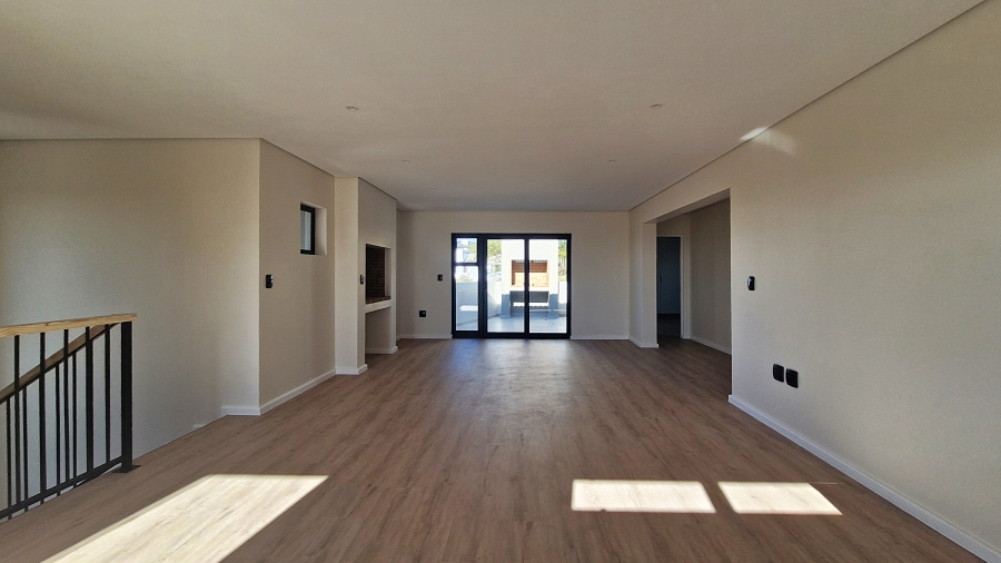 3 Bedroom Property for Sale in Country Club Western Cape